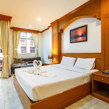 Oyo 739 Presley Guesthouse Phuket Patong Eksteriør billede